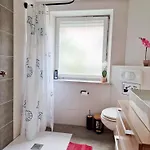 Grace Im Erdgeschoss Mit Balkon Lonnerstadt